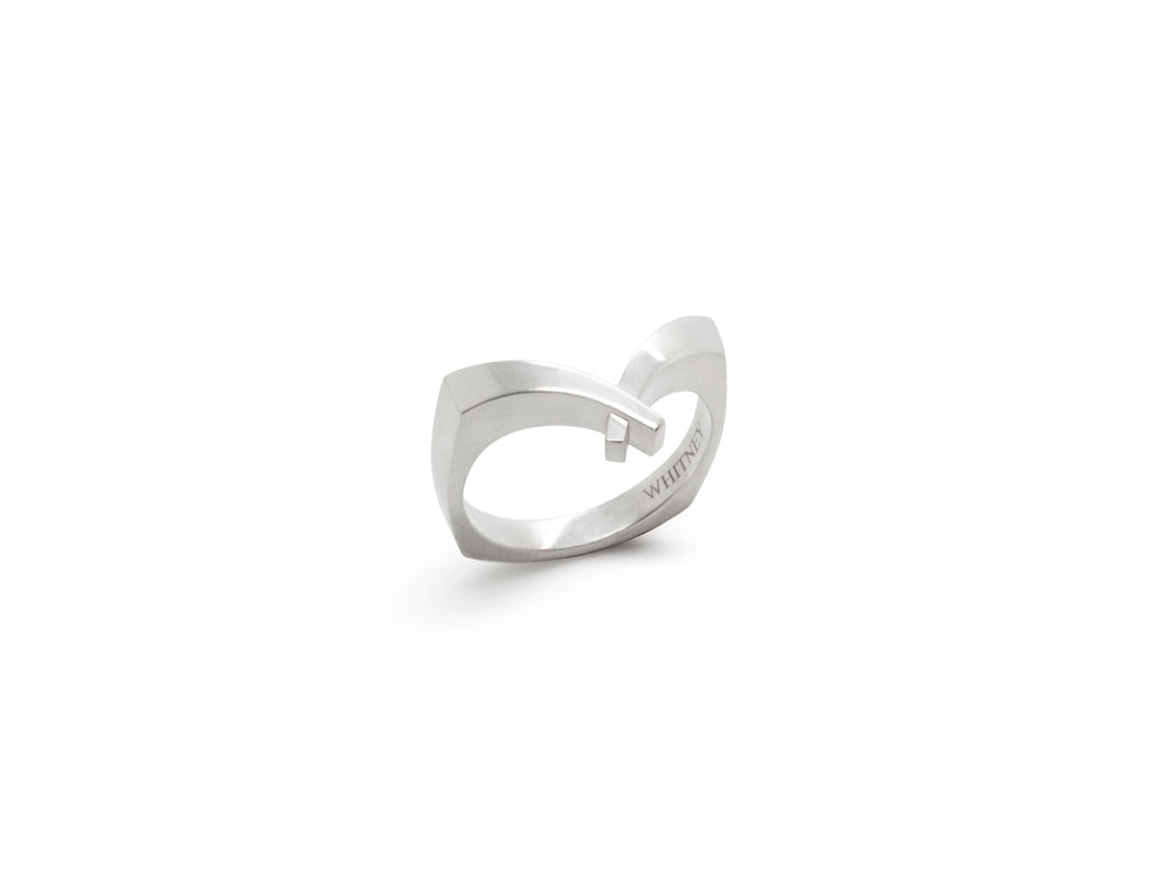 Delicate Sweeping Crossover Ring