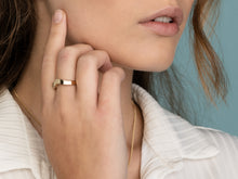 Load image into Gallery viewer, Wave Ring, Gold
