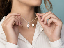 Load image into Gallery viewer, Leaf Pendant