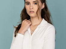 Load image into Gallery viewer, Daisy Pendant