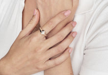 Load image into Gallery viewer, Fancy Faceted Ring