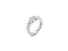 Load image into Gallery viewer, Faceted Heart Ring
