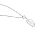 Load image into Gallery viewer, Leaf Pendant