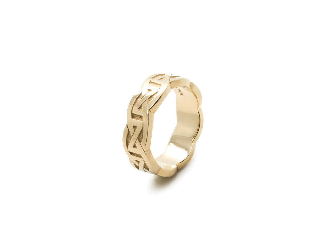 Angular Celtic Ring